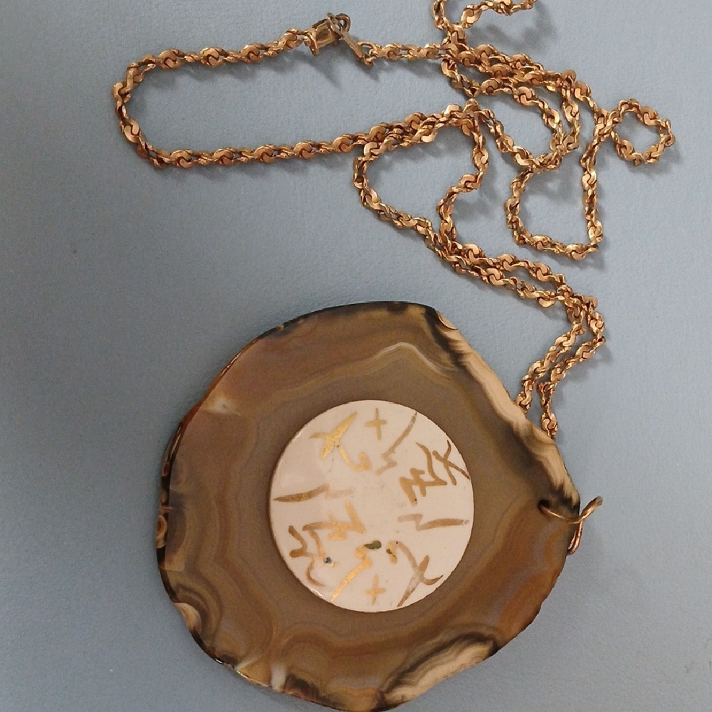 Agate Slice Pendant Necklace with Gold Chain